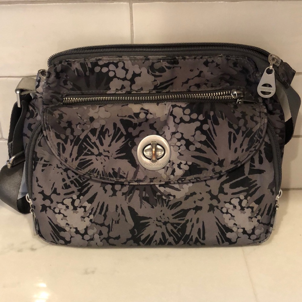 Baggalini Calais Crossbody Purse in midnight blossom